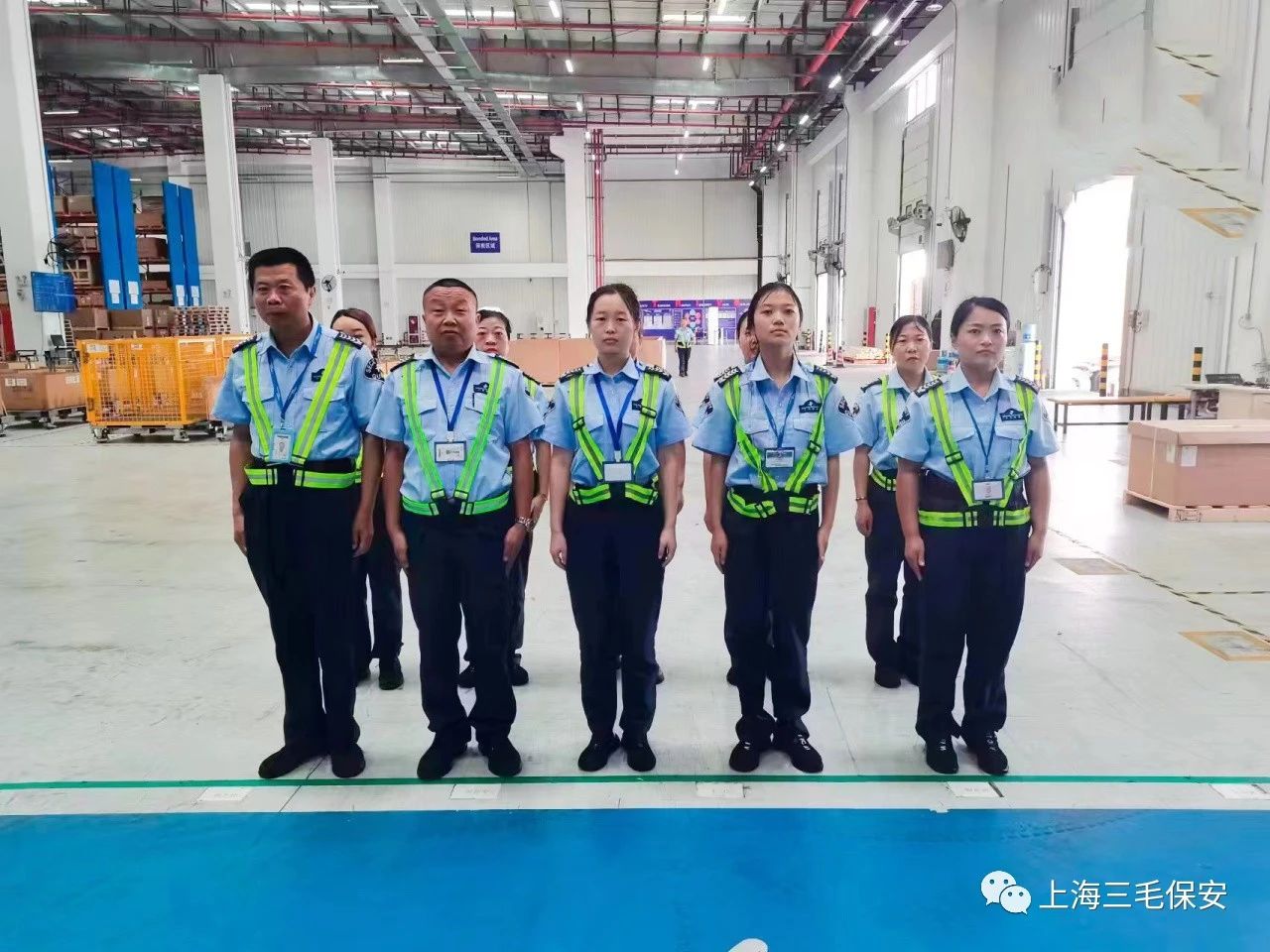 “戰(zhàn)高溫 斗酷暑” 致敬高溫下的堅(jiān)守
