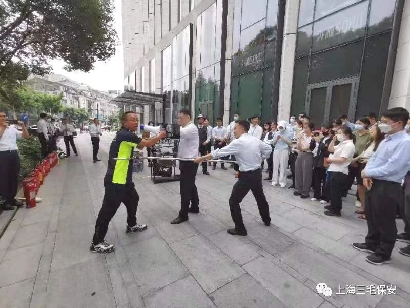 筑牢安全防線(xiàn) 守住安全底線(xiàn)