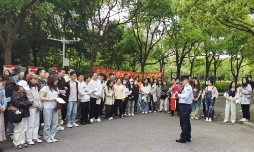 【筑牢消防屏障 守護(hù)校園安全】三毛保安駐復(fù)旦大學(xué)江灣校區(qū)保安隊(duì)開(kāi)展消防演練