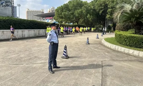 【開(kāi)學(xué)健康跑 邁向新賽道】三毛保安順利完成復(fù)旦大學(xué)健康跑暨第二屆教工趣味體育嘉年華安全保障工作